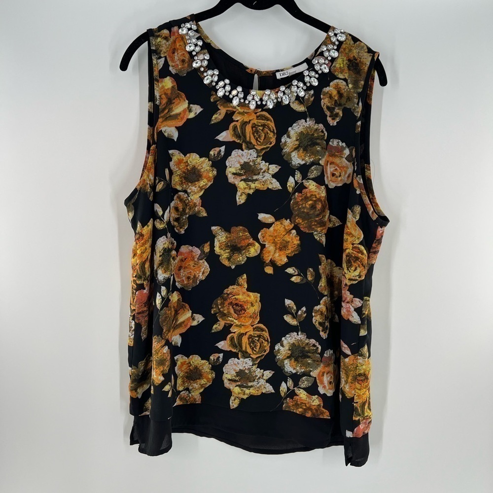 Dr2 by DAINEL RAIN JEWELED EMBELLISHED TOP LARGE